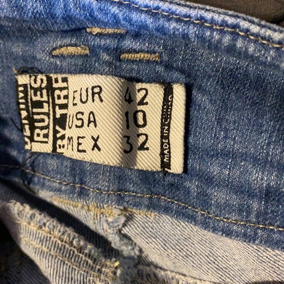 Zara TRF vintage women’s Y2K distressed 4 button zip fly patchwork jeans size 10 - Picture 10 of 16